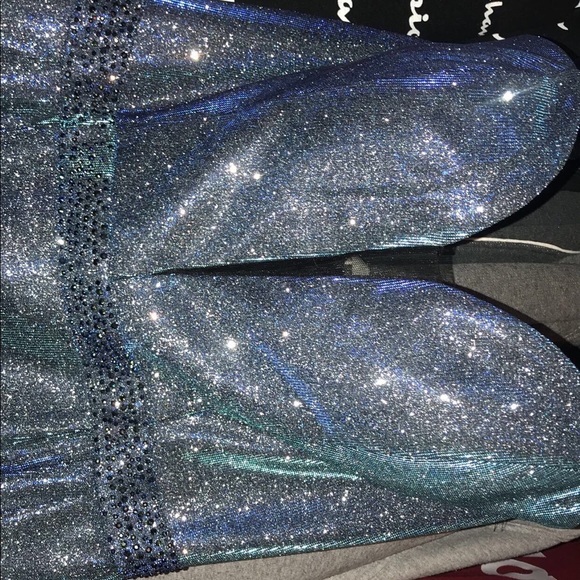 PROM DRESS - Picture 5 of 6